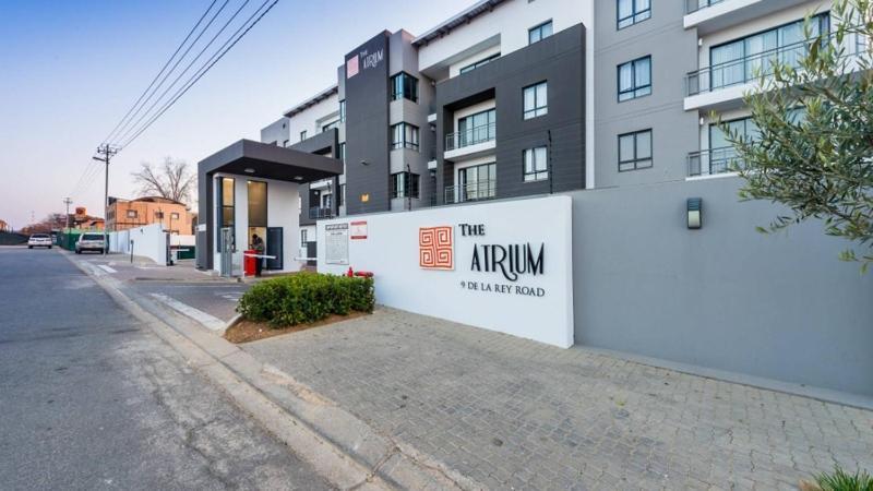 The Signature Luxury Apartment In Sandton Johannesburg Exterior photo